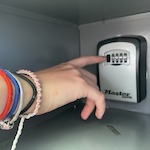 MILKBOX_5401VEL - The Postbox keysafe wih Velcro