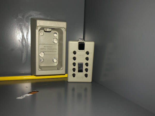Postbox Key safe installation with Glue - image 2b